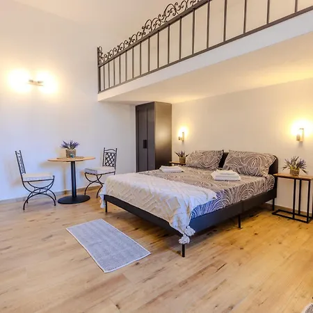 La Casa Dell Artigiano 게스트하우스